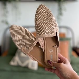 Woven Mule - Womens 7